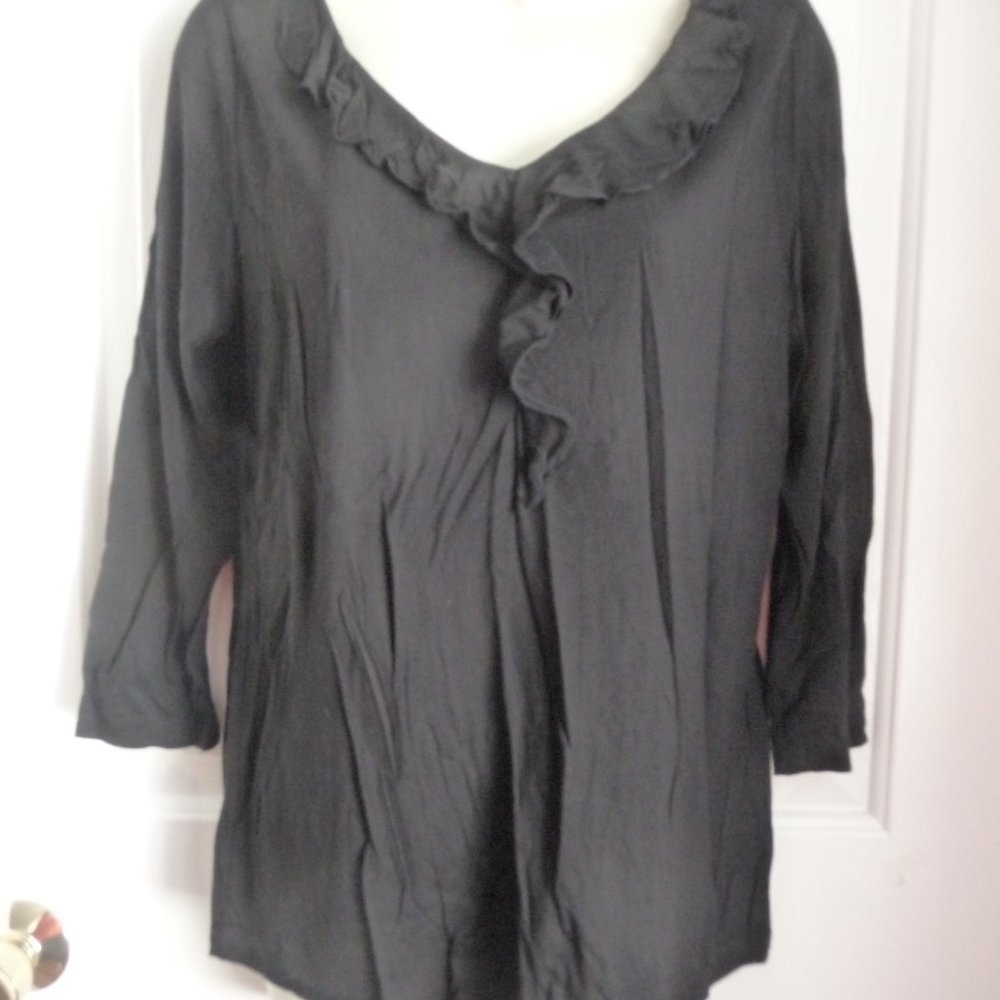 Talbots Top Shirt Black M NWT $49 V-Neck Ruffled Front 3/4 Sleeves Elegant